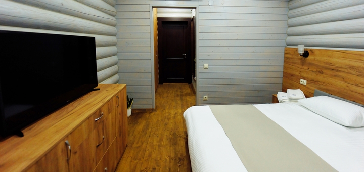 Waterloo Village Hotel. Book with promotion 41