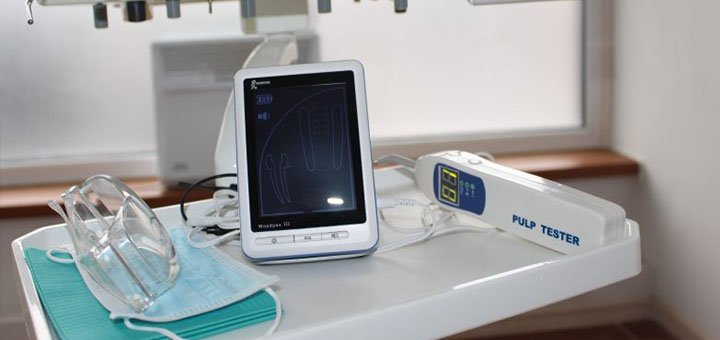 Профессиональное оборудование в стоматологии «Smile 32» в Киеве. Записывайтесь на отбеливание зубов по акции.