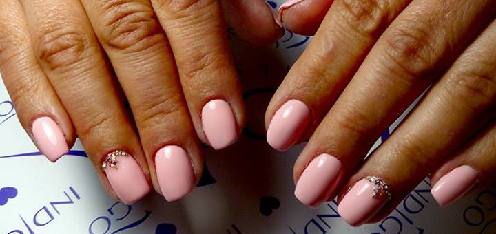 Nail-room on Student