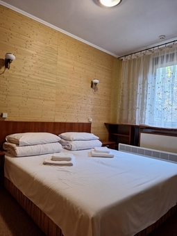 Парк-готель Svyat. Бронюйте за акцією 18