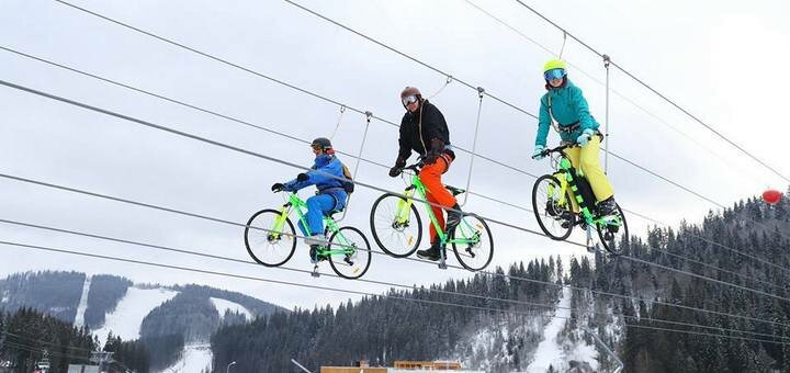 Екстремальні велопрогулянки над озером Молодості Bike Zip Roller Coaster у Буковелі. Купуйте квитки за знижкою.