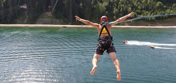 Роупджампінг у Яремчі «ActiveDay». Замовляйте квитки зі знижкою.