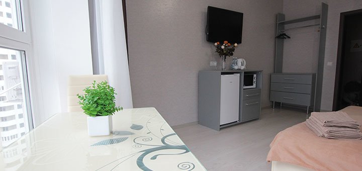 Отель «East Residence» в Киеве на Позняках. Бронируйте номера по акции.