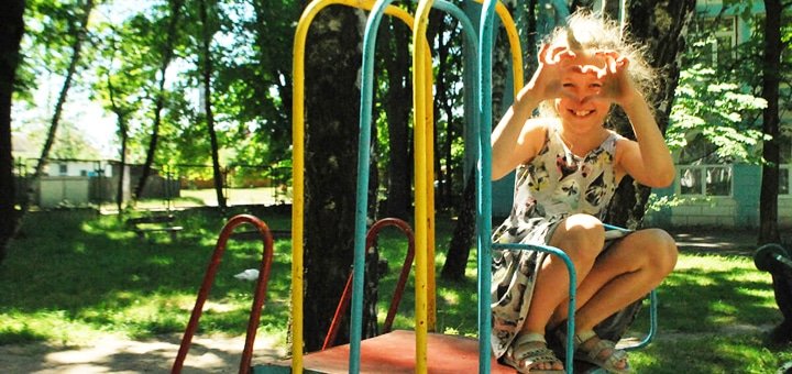 Children's playground in the sanatorium "Ukraine" in Vorzel. Book tours with a discount.