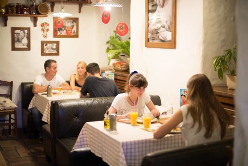 Фестиваль помідорів в ресторані «olio pizza». замовити столик зі знижкою