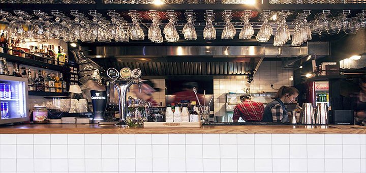 Інтер'єр бару «True Burger Bar». Замовити столик зі знижкою