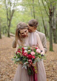 Wedding photography in kiev. photographer maria mikhailenko - pay for the promotion.