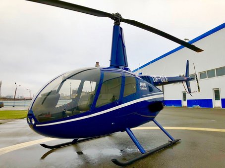 Прогулянки вертольотом над Києвом VipSky. Замовляйте оренду гелікоптера за знижкою.