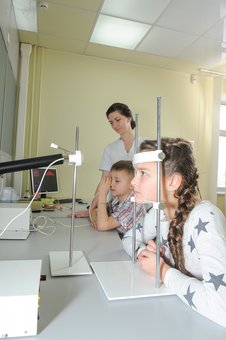 Коригування зору у дітей в офтальмологічній клініці «Погляд» у Дніпрі. Консультуйтеся з окулістом зі знижкою.