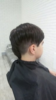Children's haircuts in the beauty salon "Dazzler" in the Dnieper. Sign up to a hairdresser for a promotion.