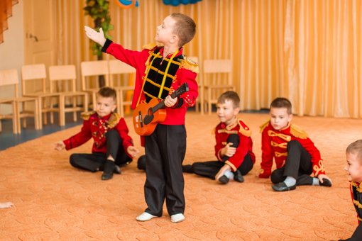 Dancing lessons at the "Montessori" microschool in Dnipro. Sign up with a discount