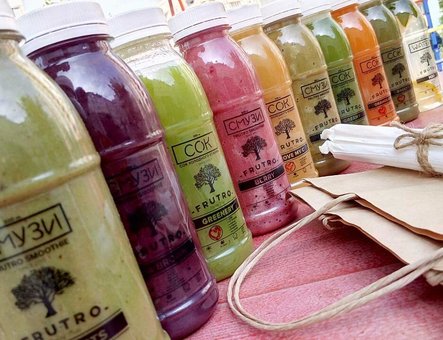 Delivery of juices and smoothies «Frutro» in Kharkov. Buy detox for a promotion.