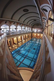 Swimming pool at the Londonskaya hotel in Odessa. Order at a discount