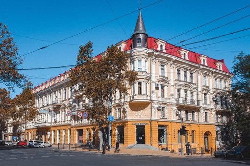 Rent a room at the uno design hotel in odessa for a promotion