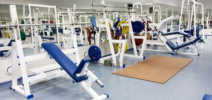 Знижка на відвідування тренажерного залу в мережі фітнес-клубів «erix» в києві