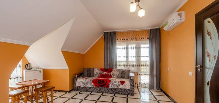 Discounts for holidays in the boarding house Santa Lucia in Strelkovoye31