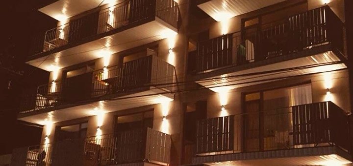 Спальня однокомнатного номера в мини-отеле «Мрия» в Затоке. Бронируйте по скидке.7