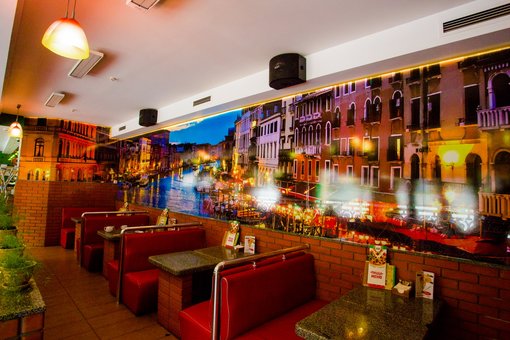 The interior in the pizzeria "Celentano" in the Dnieper. Order by stock