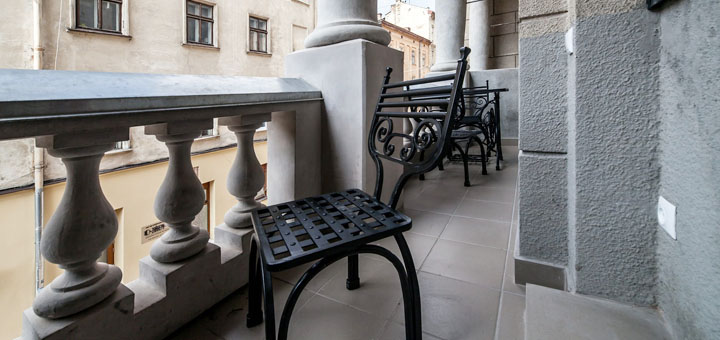 https://cdn1.pokupon.ua/uploaded/merchant_pages/10451/images/original/АПАРТАМЕНТИ_З_БАЛКОНОМ2.jpg