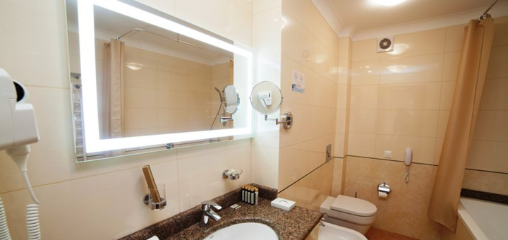 https://cdn1.pokupon.ua/uploaded/merchant_pages/14547/images/original/lux_new2_10-850x450.jpg