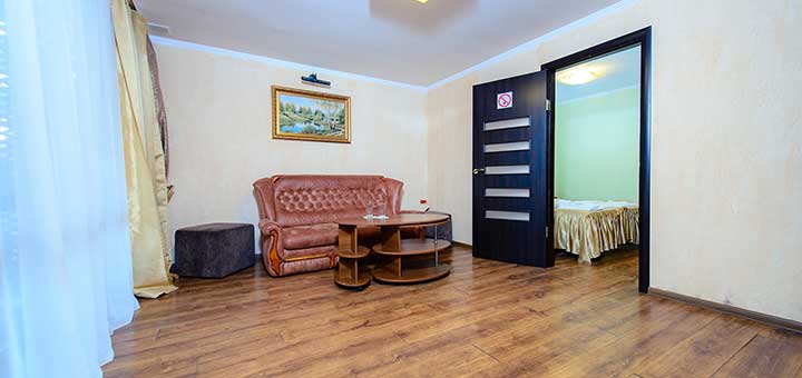 https://cdn1.pokupon.ua/uploaded/merchant_pages/15016/images/original/DSC_4616_mini.jpg