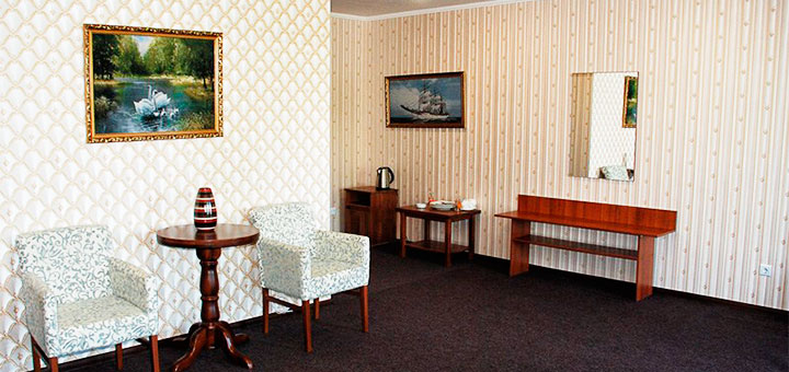 https://cdn1.pokupon.ua/uploaded/merchant_pages/16822/images/original/two-bedroom-lux-7.jpg