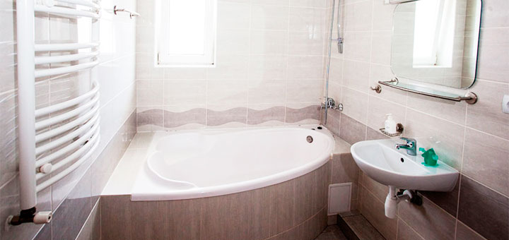https://cdn1.pokupon.ua/uploaded/merchant_pages/17340/images/original/нрророрророweiss-hotel.com.jpg