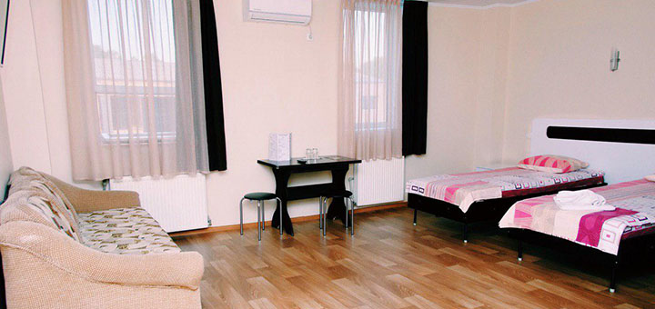 https://cdn1.pokupon.ua/uploaded/merchant_pages/20351/images/original/two-person-room2.jpg