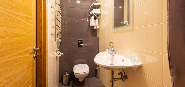 https://cdn1.pokupon.ua/uploaded/merchant_pages/23517/images/original/peoplehotel-08-2499.jpg