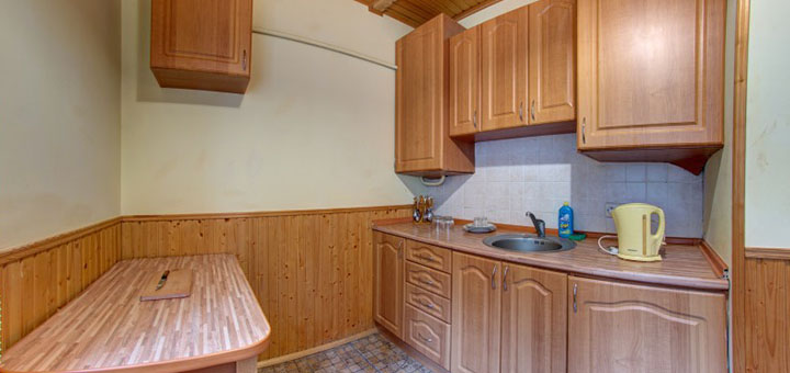 https://cdn1.pokupon.ua/uploaded/merchant_pages/4944/images/original/house-5.jpg