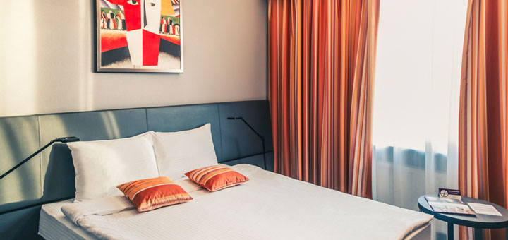 https://cdn1.pokupon.ua/uploaded/merchant_pages/7356/images/original/Standard_Room_with_one_double_bed.jpg