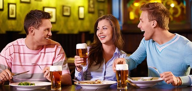https://cdn1.pokupon.ua/uploaded/new_campaign_pictures/15372/data/main620x292/beer1.jpg?1368429341