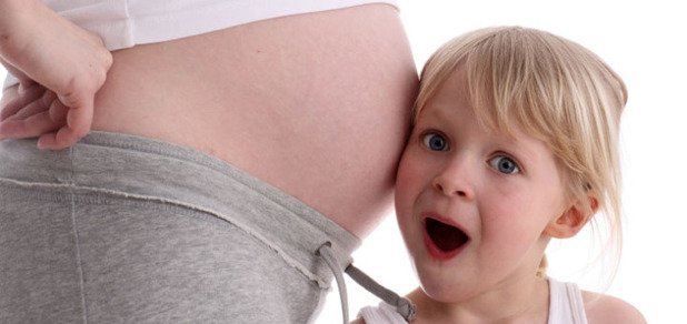 https://cdn1.pokupon.ua/uploaded/new_campaign_pictures/168380/data/main620x292/pregnant-mom-happy-sibling-720x340.jpg?1472124271