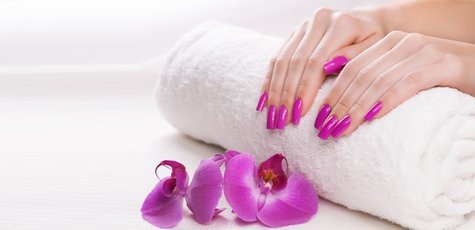 Маникюр с гель-лаком + SPA-уход и пилинг рыбками