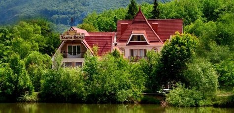 Отдых для двоих в отеле «Злата Вежа» в Поляне!