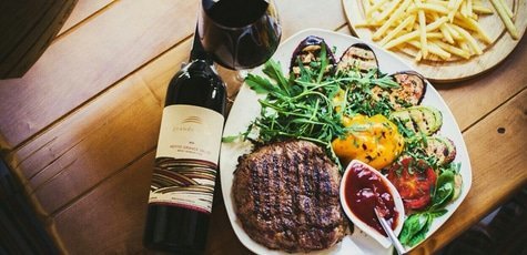 Скидка 50% на все меню кухни в ресторане «Bar B-Q»