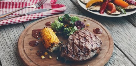 Скидка 50% на все меню кухни в кафе «Best Bar»