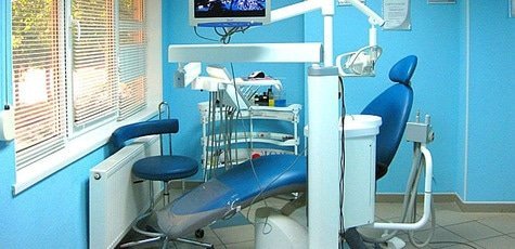 Скидка до 72% на УЗ чистку зубов в «ЛюксиС»