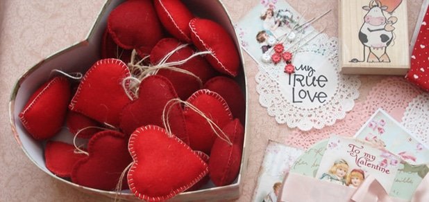 https://cdn1.pokupon.ua/uploaded/new_campaign_pictures/247595/data/main620x292/Holidays___Saint_Valentines_Day_Box_hearts_on_Valentine_s_Day_February_14_061436_.jpg?1486053425
