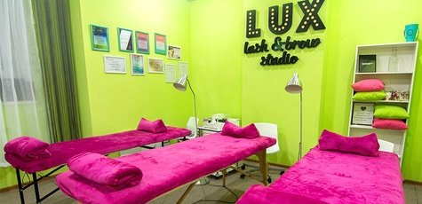 Скидка 30% на наращивание ресниц в студии «LUХ»