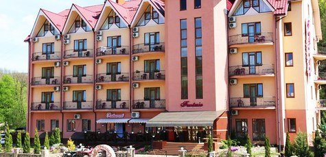 От 3 дней отдыха в комплексе «Фантазия» в Поляне