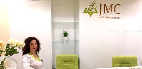 Обследование эндокринолога в центре «JMC»
