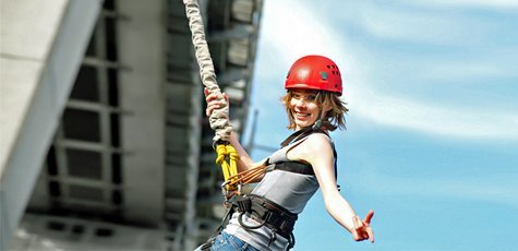 Скидка до 55% на прыжок с пешеходного моста