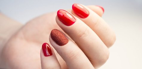 Био,щелочной или кислотный маникюр и педикюр в «Lady SS»!