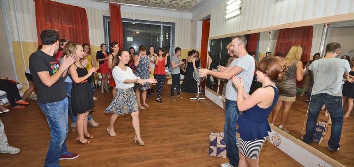 https://cdn1.pokupon.ua/uploaded/new_campaign_pictures/395978/data/main720x340/c087d2d81ced2c8de6aad2435fc8b16f_gallery.jpg?1490173394