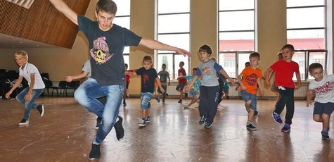 Скидка до -55% на танцы для малышей 4-6 лет