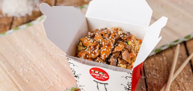https://cdn1.pokupon.ua/uploaded/new_campaign_pictures/401829/data/main620x292/tyakhan-so-svininoy-v-souse-teriyaki-1.jpg?1492095793