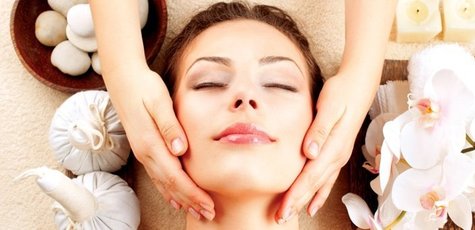 Массаж лица на выбор в студии «DeRmaSpaMile»