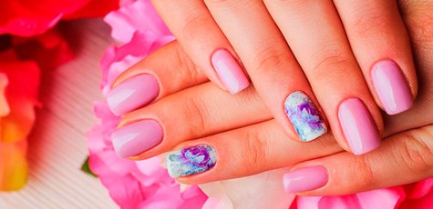 Маникюр с гель-лаком в SPA-студии «Ice-beauty»