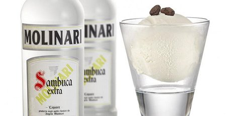 Скидка до 46% на ликер Sambuca Molinari 